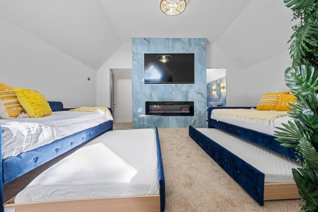 ממפיס Large Historical Home W/ Fire Pit, Chef Kitchen. מראה חיצוני תמונה